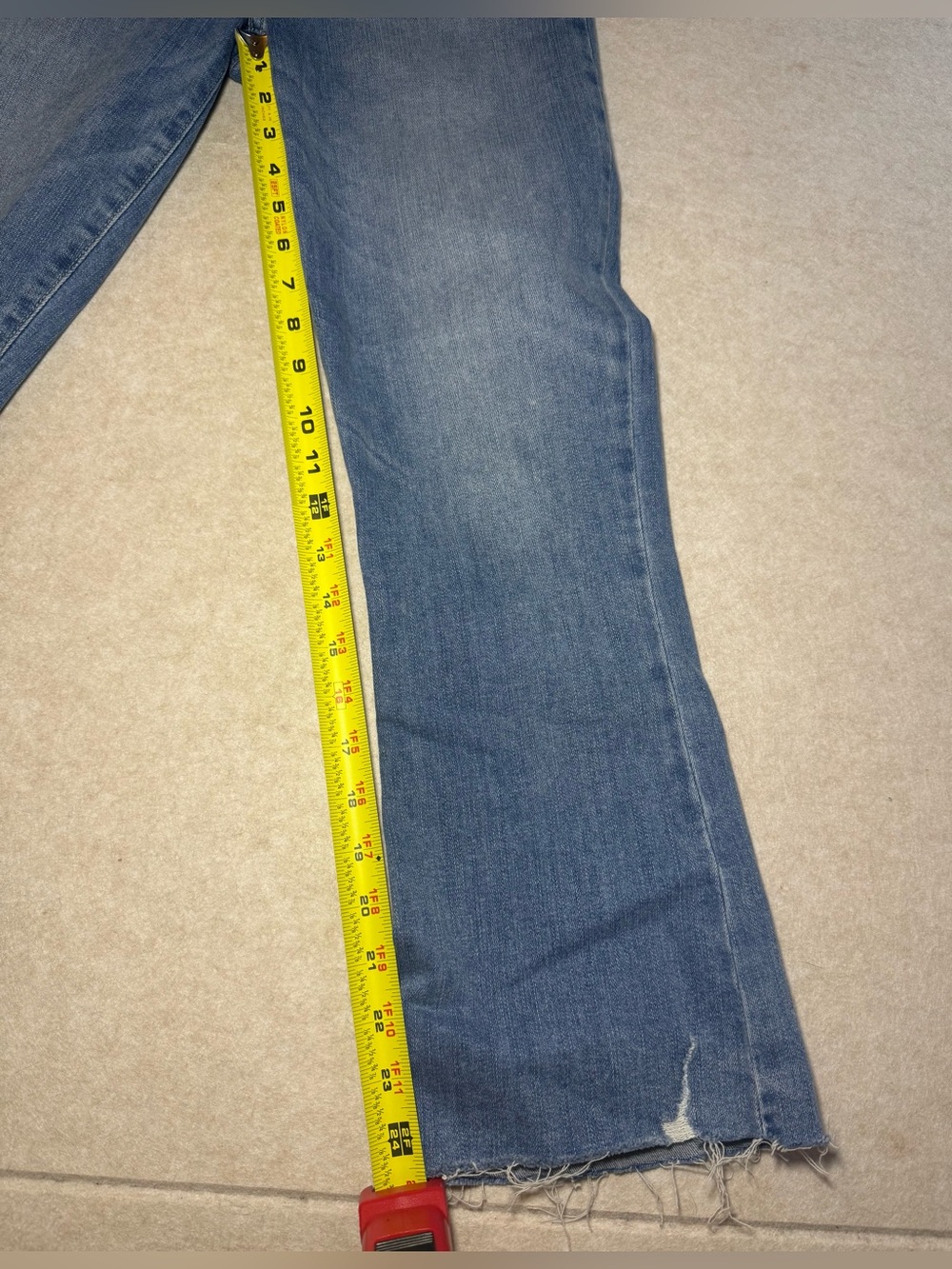 PAIGE Women's Light Wash Rory Crop Flare Wide Denim Jeans Raw Hem Size 28 - Picture 4 of 10